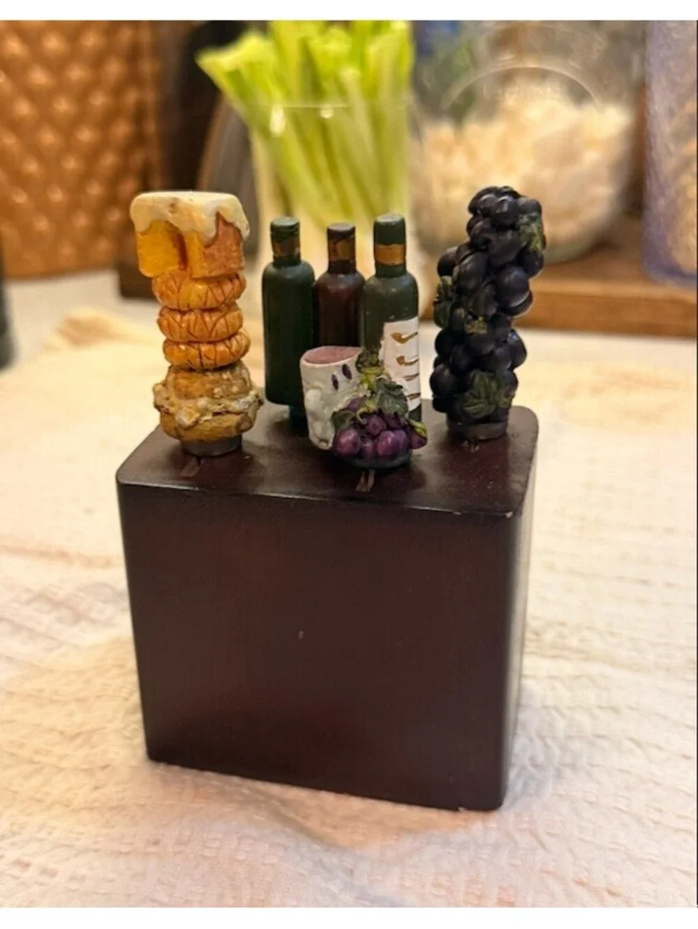 Butter Knife Set (4) with Stand Holder